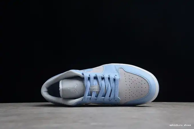 Cheap Blue University DC0774-050 Low Jordan (W) 1 0516